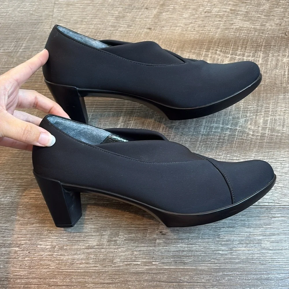 NAOT Black Stretch Heels Women’s 9 (EU40) - Picture 5 of 11